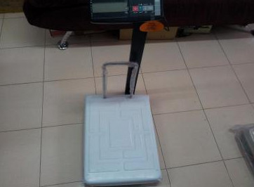 Весы ТВS-200 (до 200 кг) с встроенным аккумулятором Размер платформы 40см на 51 см (400*510)